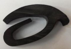 perfil-tipo-j-vedacao-porta-container-em-epdm_81695c5aa58c85537d870d2a90792d60.jpg